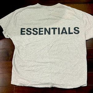 Essentials Tee shirt